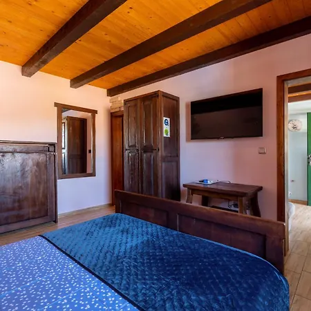 Tea Estate With Private Pool And Garden Βίλα Posedarje