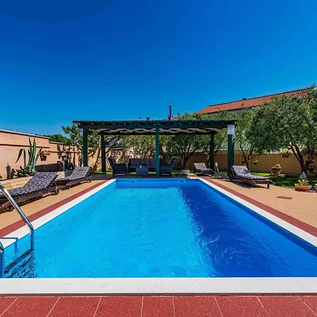Tea Estate With Private Pool And Garden * Posedarje